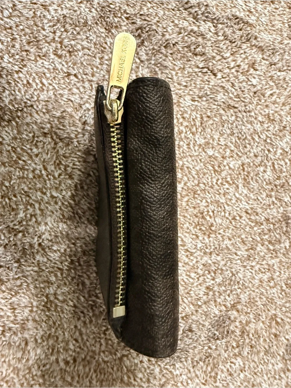 Michael Kors compact michael